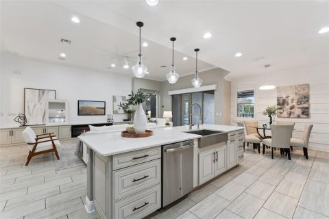 Casa en venta en Orlando, Florida, 5 dormitorios, 367.24 m2 № 2157886 - foto 9