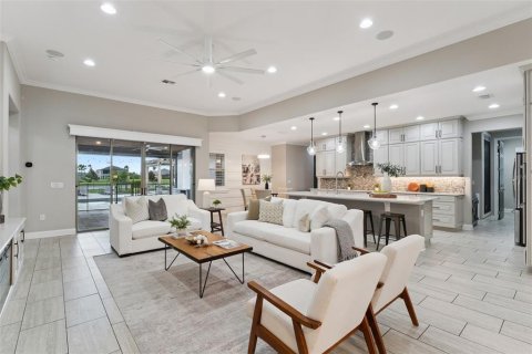 Casa en venta en Orlando, Florida, 5 dormitorios, 367.24 m2 № 2157886 - foto 7