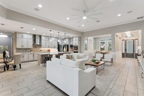 Casa en venta en Orlando, Florida, 5 dormitorios, 367.24 m2 № 2157886 - foto 6