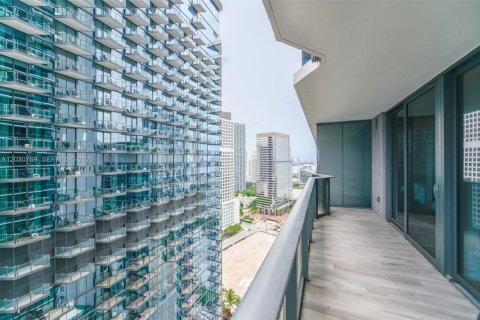 Condo in Miami, Florida, 1 bedroom  № 2086470 - photo 29
