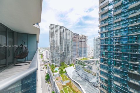 Condo in Miami, Florida, 1 bedroom  № 2086470 - photo 28