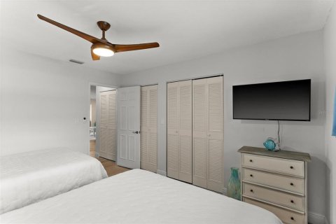 Copropriété à vendre à Gulfport, Floride: 2 chambres, 116.13 m2 № 2137650 - photo 24
