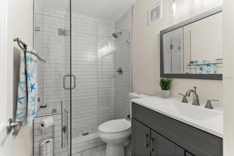 Copropriété à vendre à Gulfport, Floride: 2 chambres, 116.13 m2 № 2137650 - photo 20