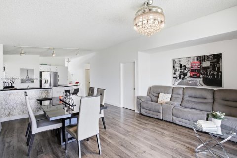 Condominio en venta en Sunrise, Florida, 3 dormitorios, 107.77 m2 № 2186990 - foto 6