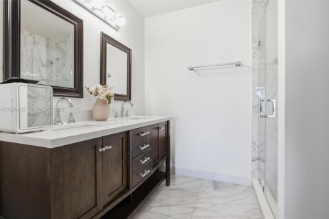Condominio en venta en Sunrise, Florida, 3 dormitorios, 107.77 m2 № 2186990 - foto 14
