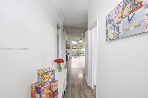 Condominio en venta en Sunrise, Florida, 3 dormitorios, 107.77 m2 № 2186990 - foto 21