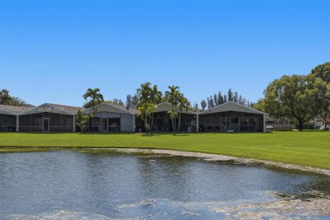 Condominio en venta en Sunrise, Florida, 3 dormitorios, 107.77 m2 № 2186990 - foto 30