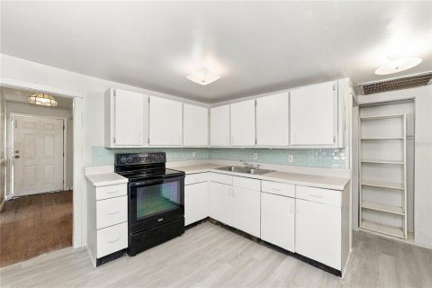 Villa ou maison à louer à Bradenton, Floride: 3 chambres, 111.48 m2 № 2429621 - photo 9