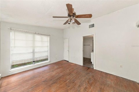 Villa ou maison à louer à Bradenton, Floride: 3 chambres, 111.48 m2 № 2429621 - photo 10