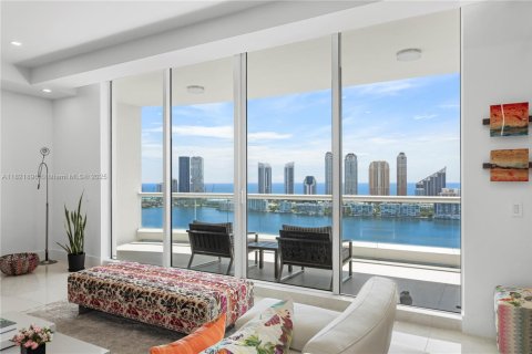 Condo in Aventura, Florida, 4 bedrooms  № 1790160 - photo 3