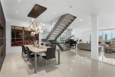 Condo in Aventura, Florida, 4 bedrooms  № 1790160 - photo 20
