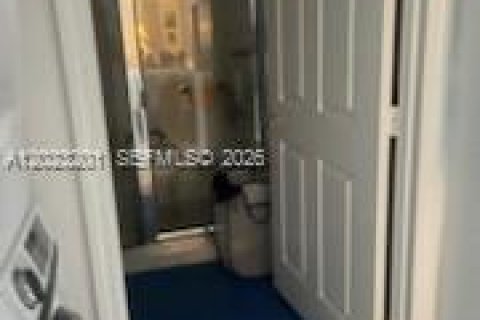 Copropriété à louer à Miami Beach, Floride: 2 chambres, 113.34 m2 № 2153680 - photo 17