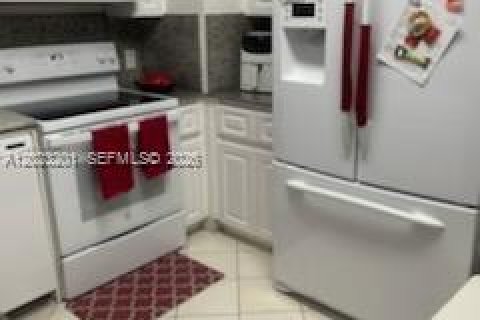Copropriété à louer à Miami Beach, Floride: 2 chambres, 113.34 m2 № 2153680 - photo 8