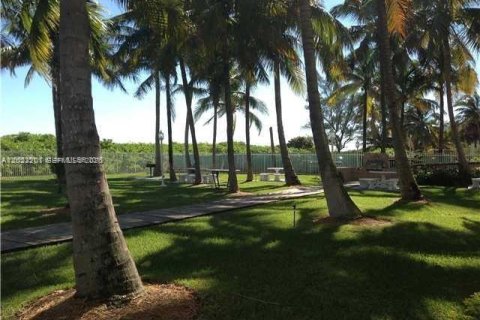 Copropriété à louer à Miami Beach, Floride: 2 chambres, 113.34 m2 № 2153680 - photo 9