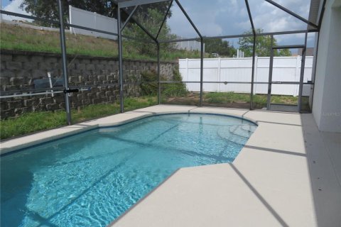 House in Davenport, Florida 5 bedrooms, 169.55 sq.m. № 1803323 - photo 3