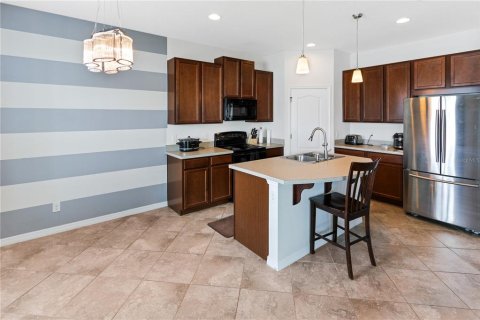 Casa en venta en Kissimmee, Florida, 3 dormitorios, 155.43 m2 № 1902903 - foto 6