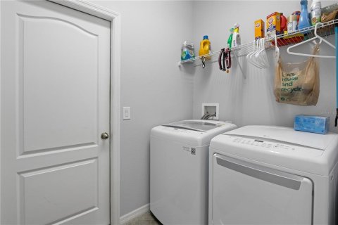 Casa en venta en Kissimmee, Florida, 3 dormitorios, 155.43 m2 № 1902903 - foto 14