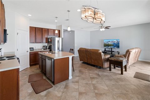 Casa en venta en Kissimmee, Florida, 3 dormitorios, 155.43 m2 № 1902903 - foto 7