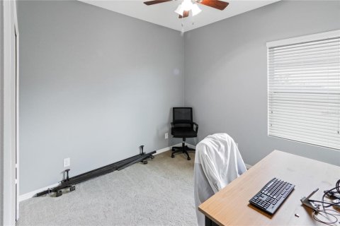 Casa en venta en Kissimmee, Florida, 3 dormitorios, 155.43 m2 № 1902903 - foto 12