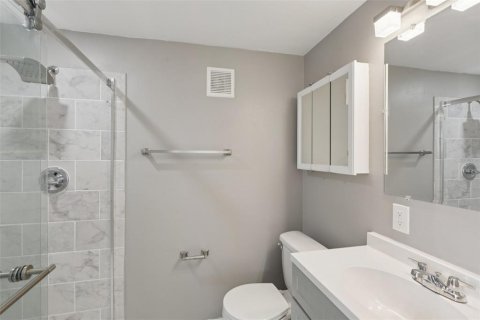 House in Saint Petersburg, Florida 3 bedrooms, 109.9 sq.m. № 1849803 - photo 5