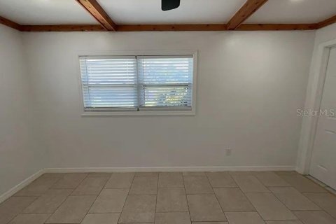 Casa en alquiler en Orlando, Florida, 3 dormitorios, 130.99 m2 № 1906008 - foto 12