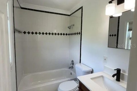 Casa en alquiler en Orlando, Florida, 3 dormitorios, 130.99 m2 № 1906008 - foto 11