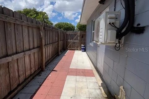 Casa en alquiler en Orlando, Florida, 3 dormitorios, 130.99 m2 № 1906008 - foto 17