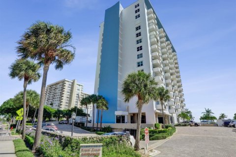 Copropriété à vendre à Lauderdale-by-the-Sea, Floride: 2 chambres, 107.77 m2 № 2417689 - photo 3