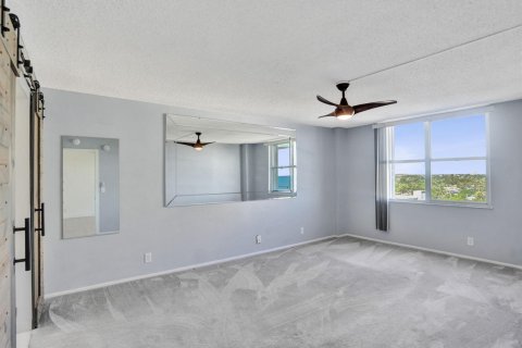 Copropriété à vendre à Lauderdale-by-the-Sea, Floride: 2 chambres, 107.77 m2 № 2417689 - photo 21