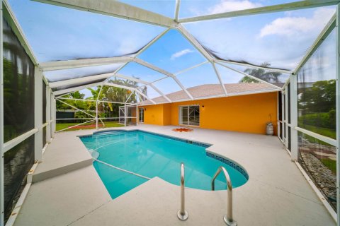 House in Port St. Lucie, Florida 3 bedrooms, 142.23 sq.m. № 2193655 - photo 21