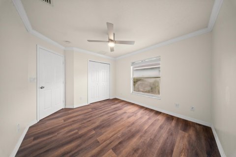 House in Port St. Lucie, Florida 3 bedrooms, 142.23 sq.m. № 2193655 - photo 16