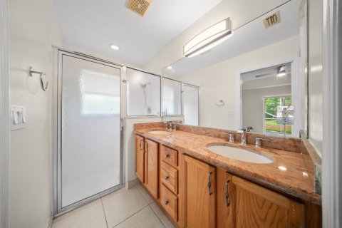 House in Port St. Lucie, Florida 3 bedrooms, 142.23 sq.m. № 2193655 - photo 8