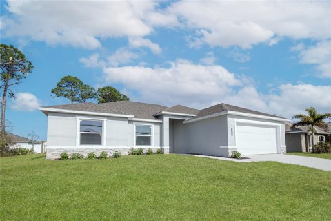 Villa ou maison à vendre à Palm Bay, Floride: 3 chambres, 165.27 m2 № 2354684 - photo 2