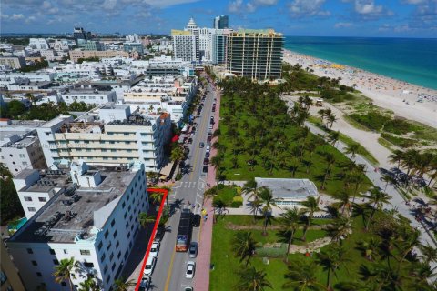 Condo in Miami Beach, Florida, 1 bedroom  № 1978909 - photo 4