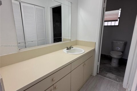 Copropriété à louer à Hialeah, Floride: 3 chambres, 102.56 m2 № 1785717 - photo 8