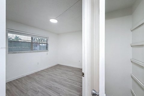 Купить кондоминиум в Санрайз, Флорида 2 спальни, 78.97м2, № 1868358 - фото 12