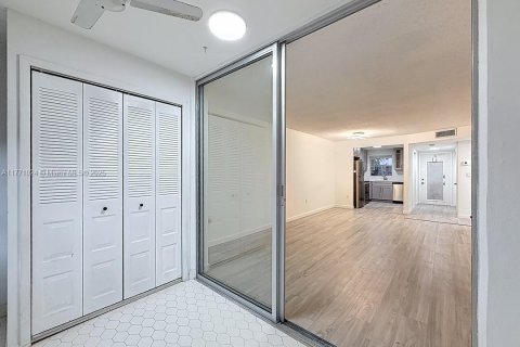 Купить кондоминиум в Санрайз, Флорида 2 спальни, 78.97м2, № 1868358 - фото 27