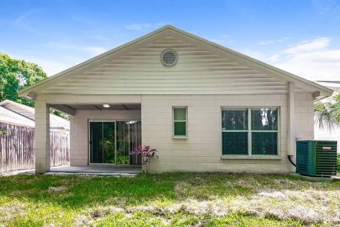 Villa ou maison à louer à Brandon, Floride: 3 chambres, 128.58 m2 № 2423722 - photo 15