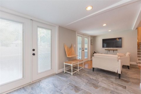 Villa ou maison à vendre à Tampa, Floride: 4 chambres, 166.57 m2 № 2225427 - photo 18