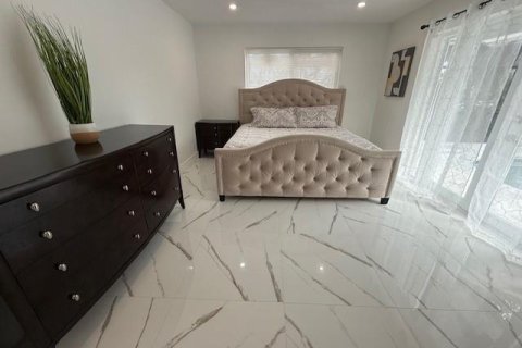 House in Fort Lauderdale, Florida 4 bedrooms, 194.54 sq.m. № 2182756 - photo 16