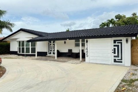 House in Fort Lauderdale, Florida 4 bedrooms, 194.54 sq.m. № 2182756 - photo 3