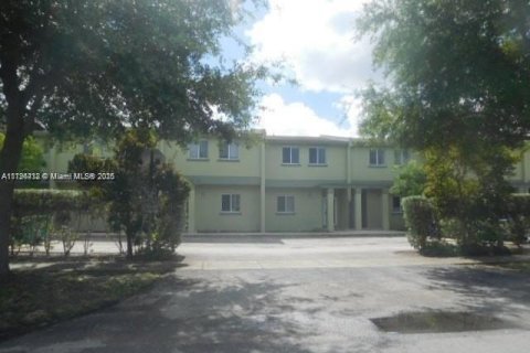 Townhouse in Miami Gardens, Florida 3 bedrooms, 131.64 sq.m. № 1682649 - photo 19