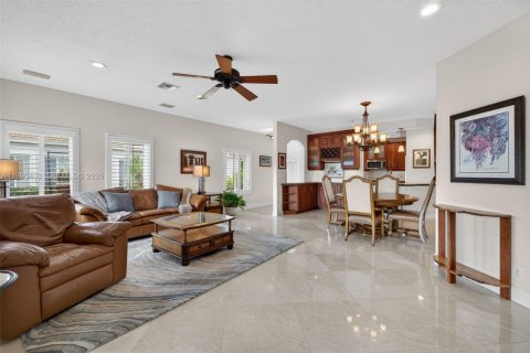 Casa en venta en Deerfield Beach, Florida, 3 dormitorios, 138.89 m2 № 2057923 - foto 3