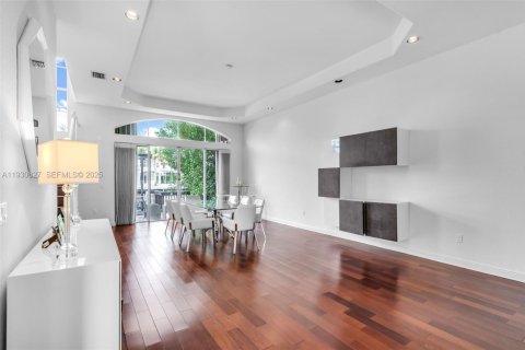 Villa ou maison à vendre à Hollywood, Floride: 5 chambres, 312.06 m2 № 1989417 - photo 5