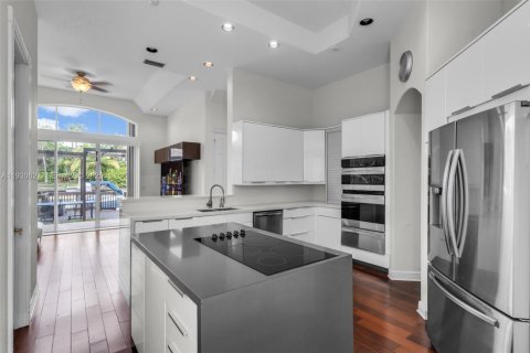 Villa ou maison à vendre à Hollywood, Floride: 5 chambres, 312.06 m2 № 1989417 - photo 18