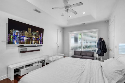 Villa ou maison à vendre à Hollywood, Floride: 5 chambres, 312.06 m2 № 1989417 - photo 21