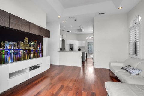 Villa ou maison à vendre à Hollywood, Floride: 5 chambres, 312.06 m2 № 1989417 - photo 24