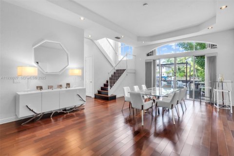 Villa ou maison à vendre à Hollywood, Floride: 5 chambres, 312.06 m2 № 1989417 - photo 9