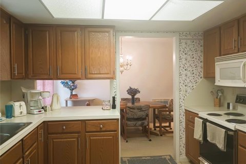 Villa ou maison à vendre à Winter Haven, Floride: 2 chambres, 132.76 m2 № 2403354 - photo 11