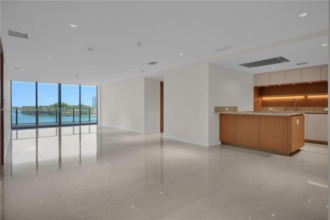 Купить кондоминиум в Бей-Харбор-Айлендс, Флорида 5 комнат, 190.08м2, № 1921852 - фото 5